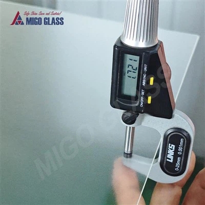 1,6 mm Low Iron Prismatic Matt hert gler